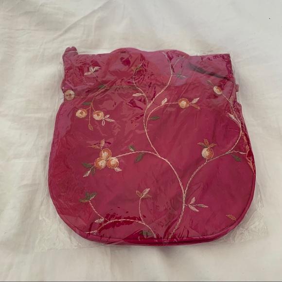 Chinese Embroidery Bag - Picture 2 of 8